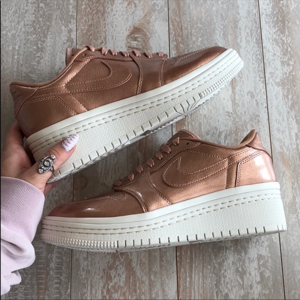 NWT Nike Air Jordan  rose gold - Picture 7 of 8